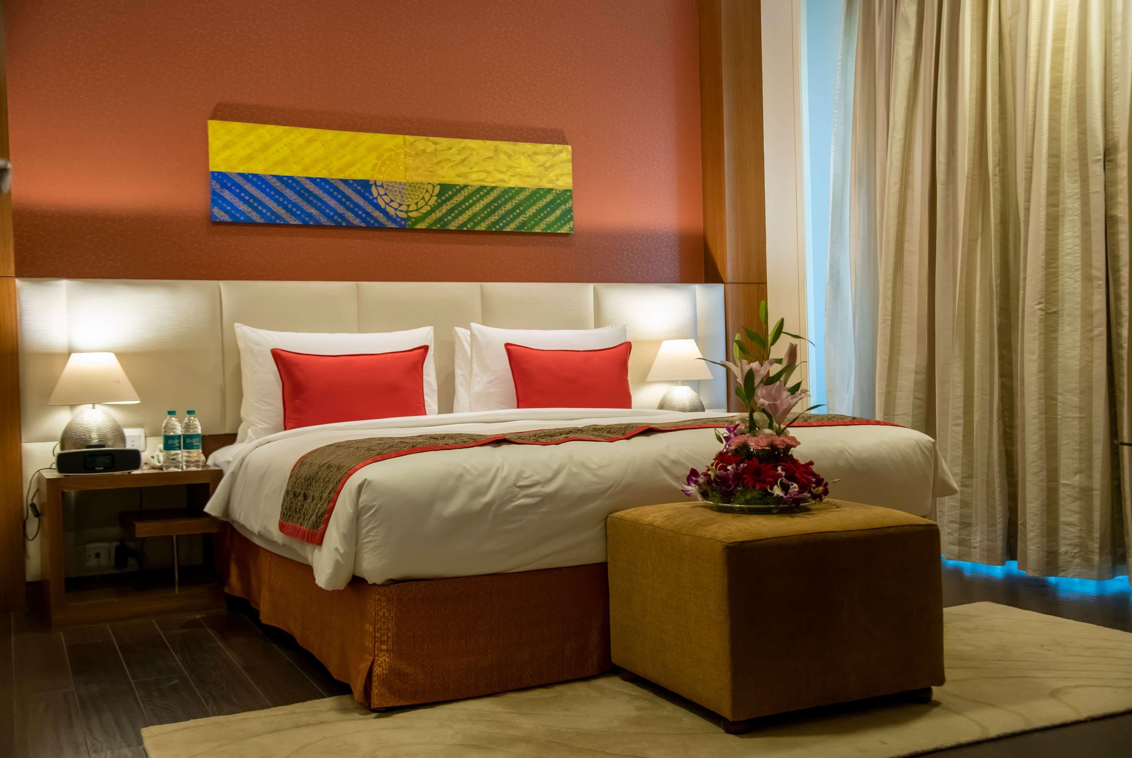 Ramada Plaza By Wyndham Pune Hinjewadi Dāpuri Extérieur photo