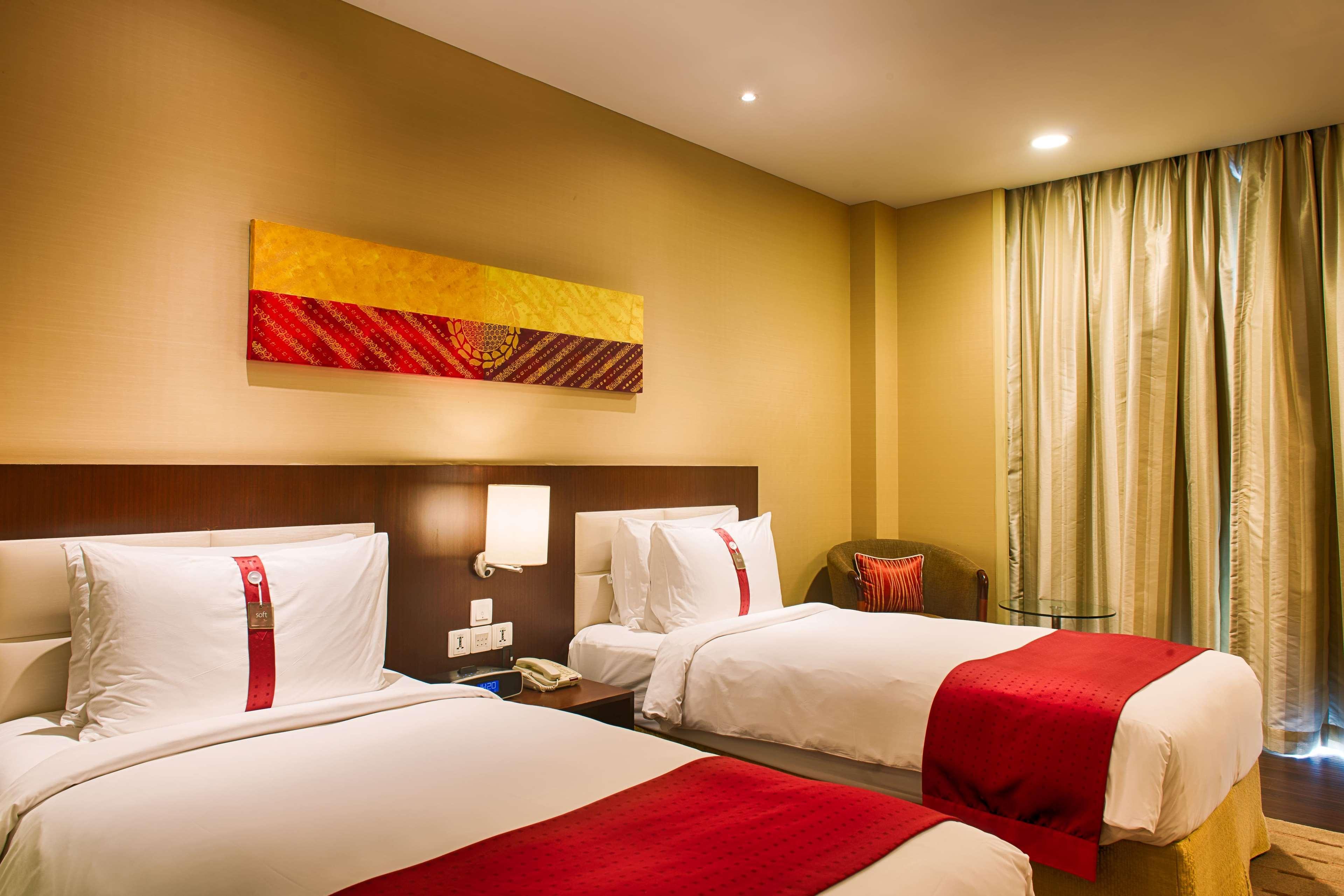 Ramada Plaza By Wyndham Pune Hinjewadi Dāpuri Extérieur photo