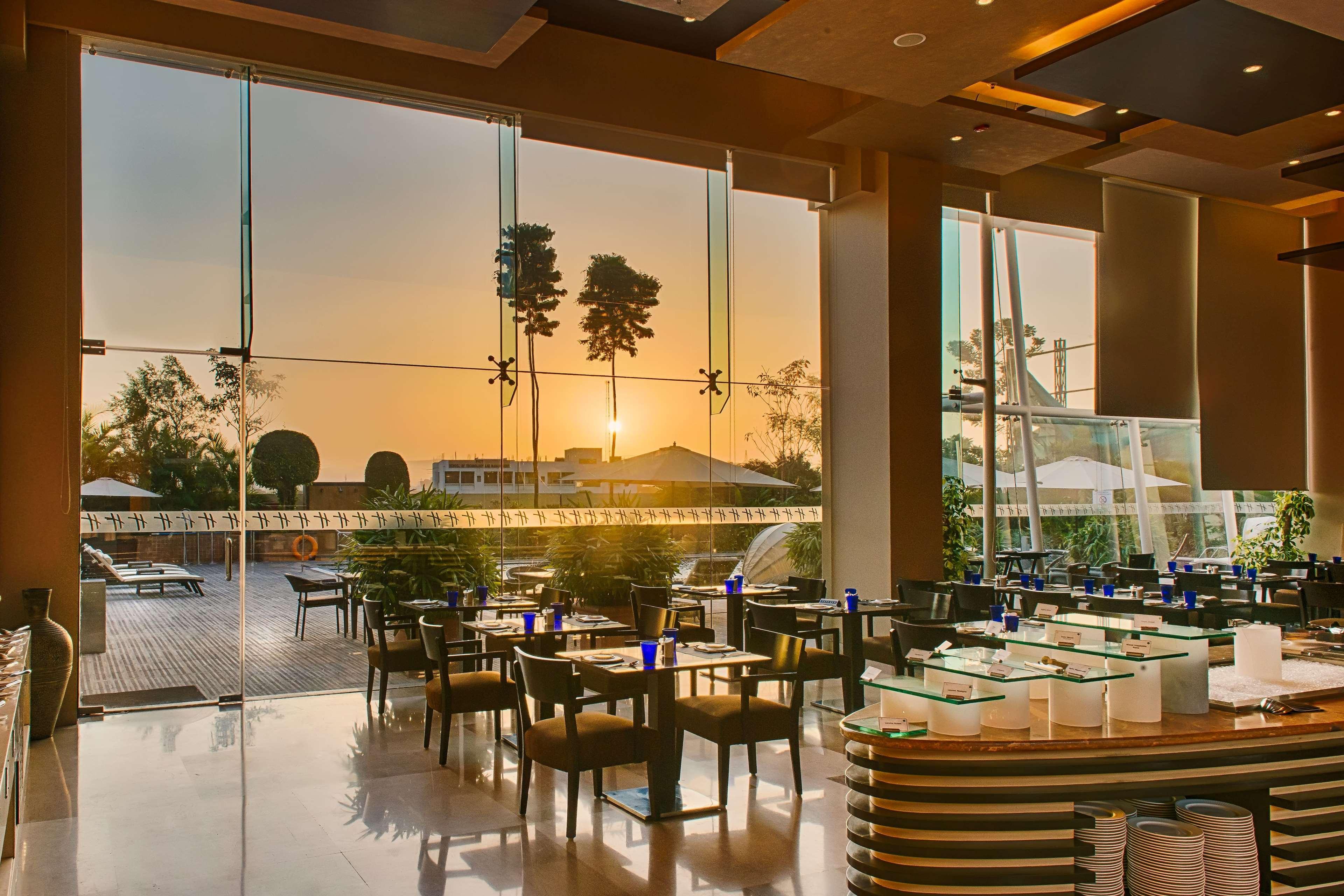 Ramada Plaza By Wyndham Pune Hinjewadi Dāpuri Extérieur photo