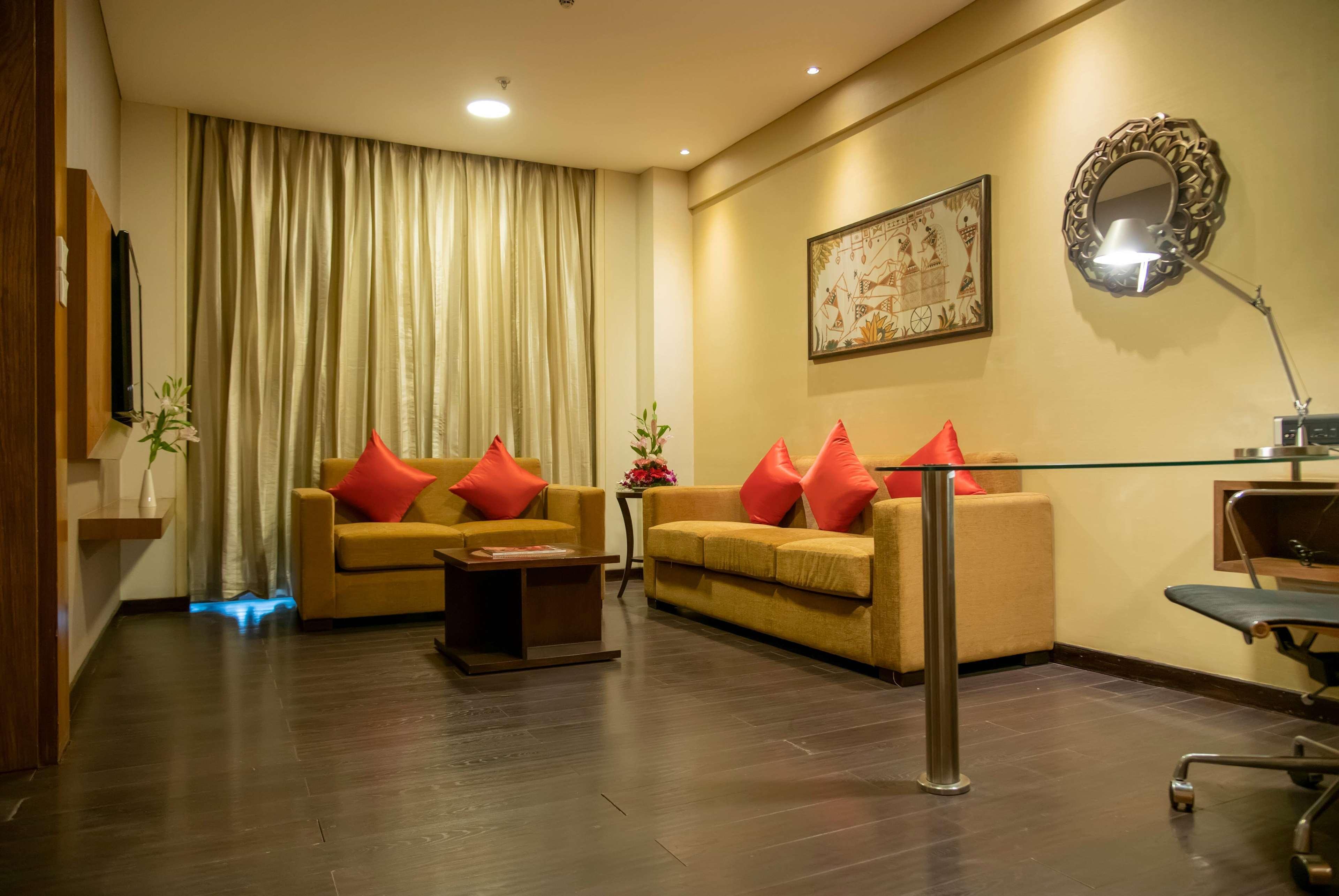 Ramada Plaza By Wyndham Pune Hinjewadi Dāpuri Extérieur photo