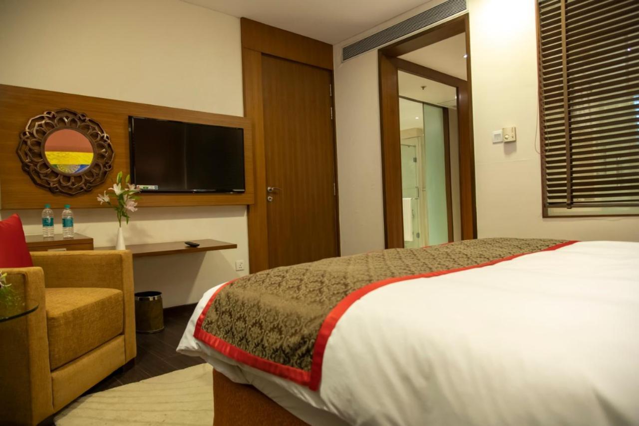 Ramada Plaza By Wyndham Pune Hinjewadi Dāpuri Extérieur photo